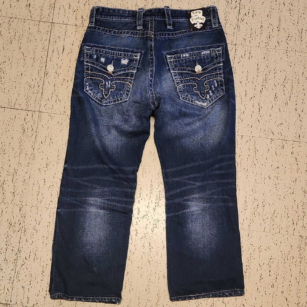 Rock Revival Embroidered Distressed Straight Leg Baggy Blue Jeans Vintage Y2K